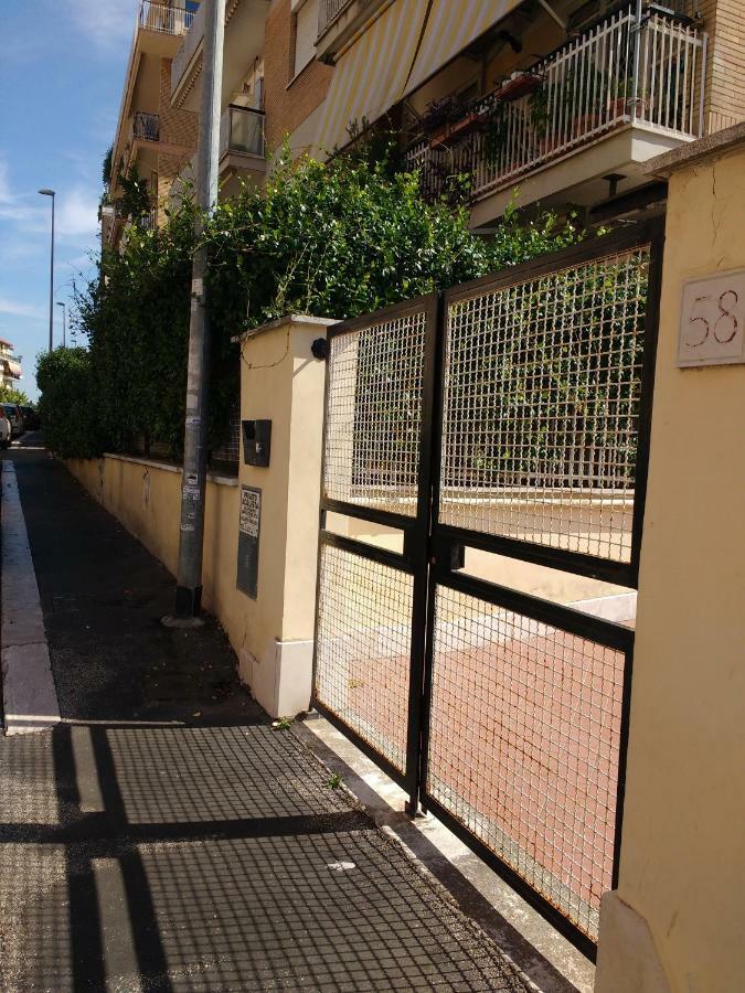 דירות רומא Adrian House מראה חיצוני תמונה